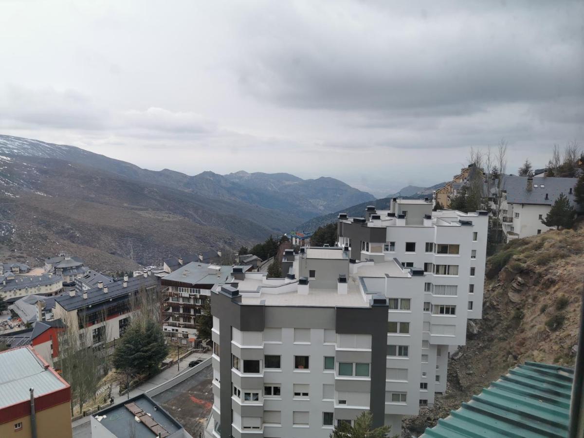 شقة Apartamento Proximo A Pistas Y Plaza Central, Vistas Increibles سْييرا نيفادا المظهر الخارجي الصورة